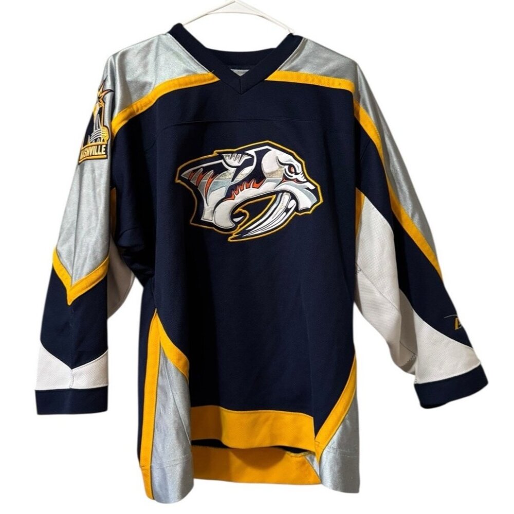 Nashville Predators Jersey Men Size L/XL Pro Player NHL Polyester Hockey Vintage